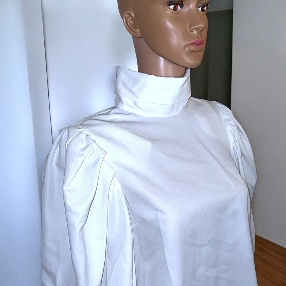 Swank A Posh “Jury’s Out Power Shoulder Top” - Picture 10 of 16